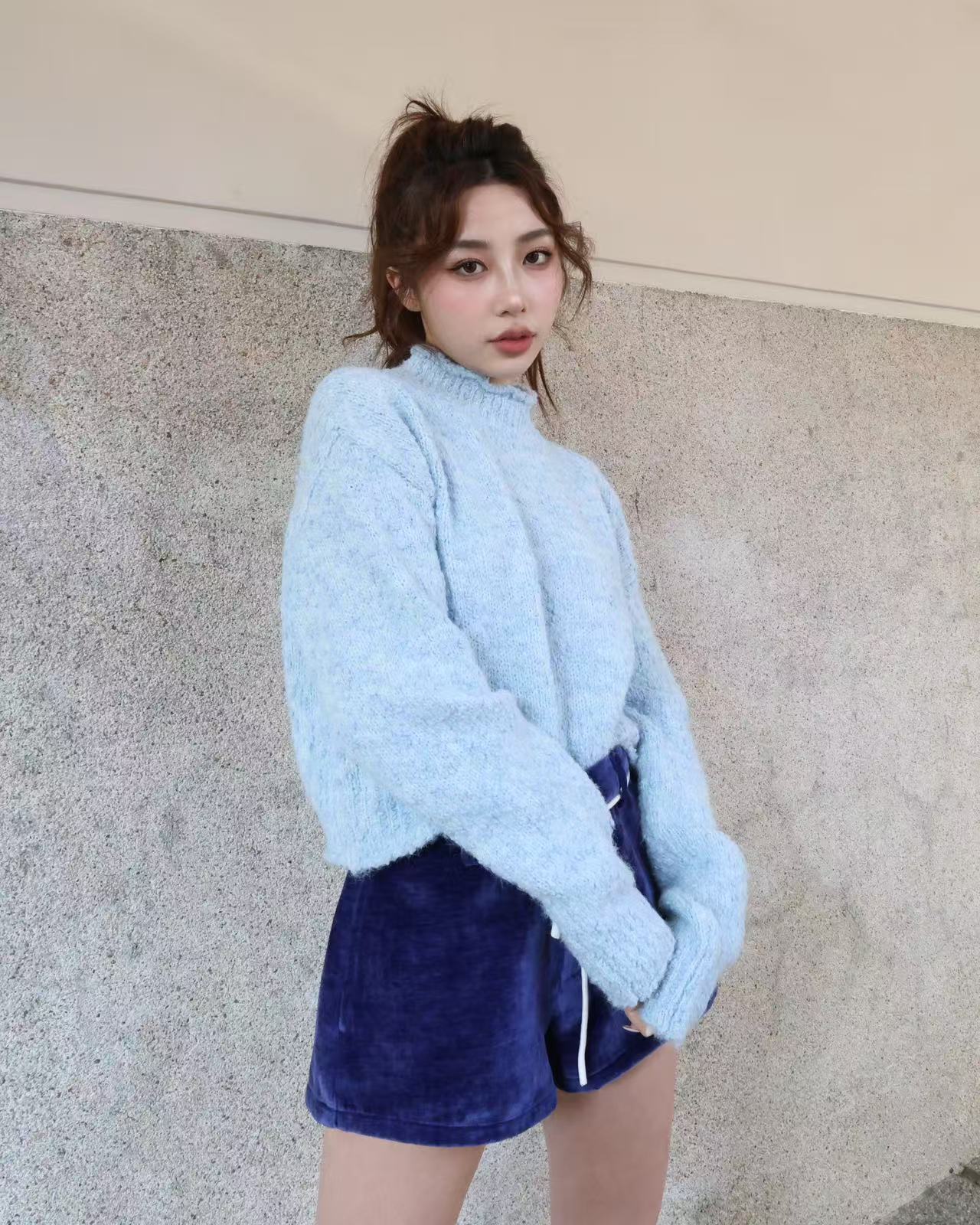 25020 - 藏藍 絨面綁帶闊腿短褲