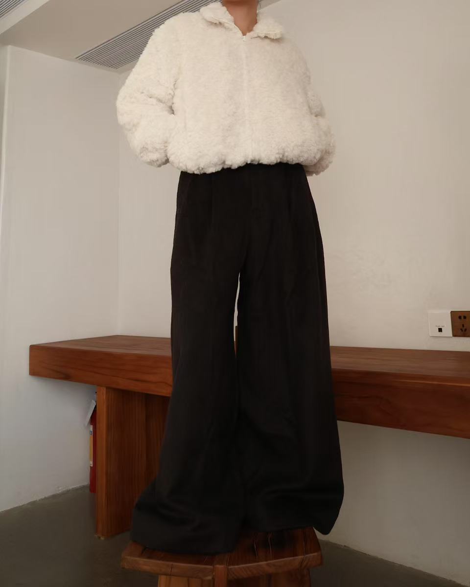 25008(2color) - 奶白 小Q毛立領毛毛抽繩外套