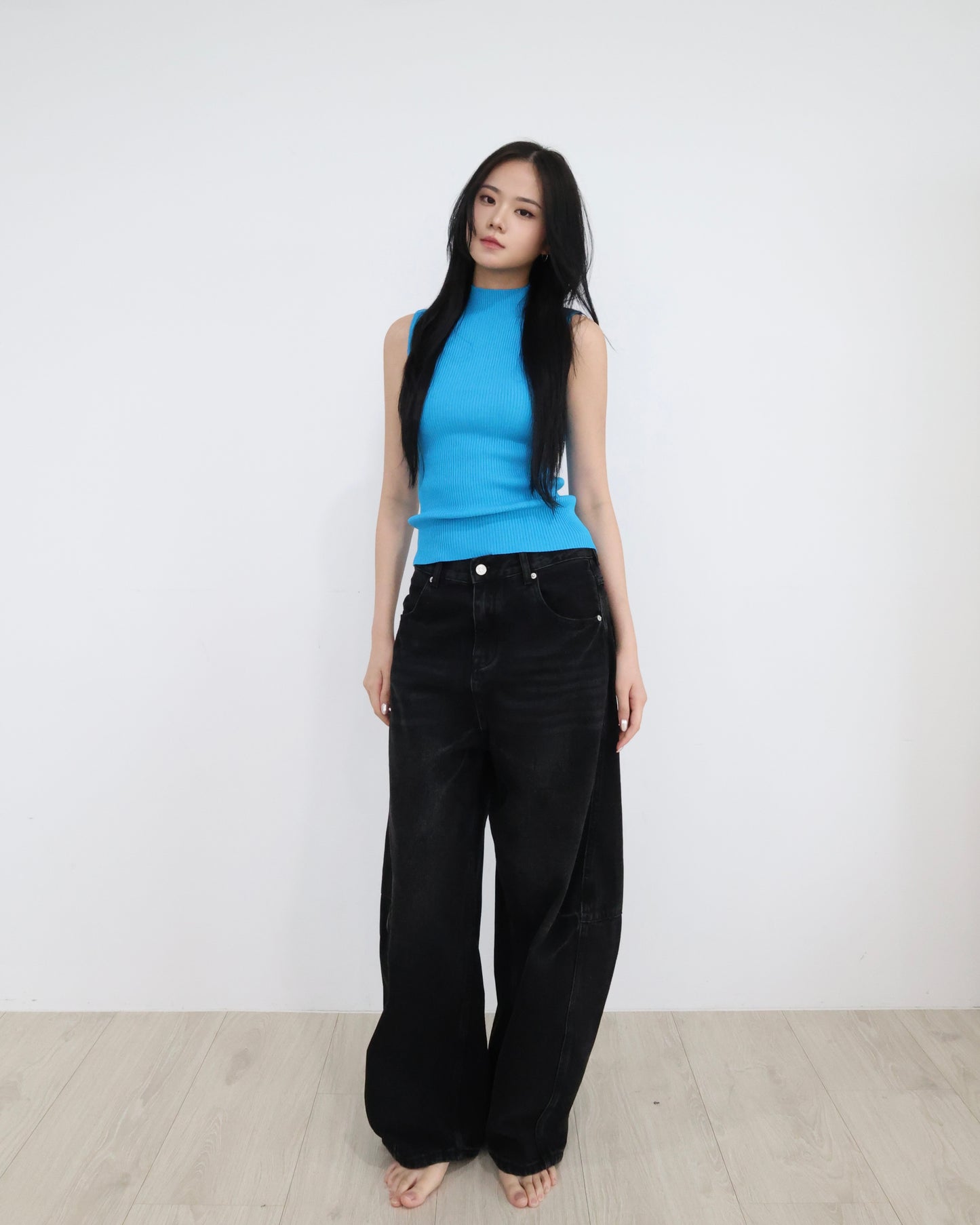 25057(4color) - 藍 小高領針織修身背心