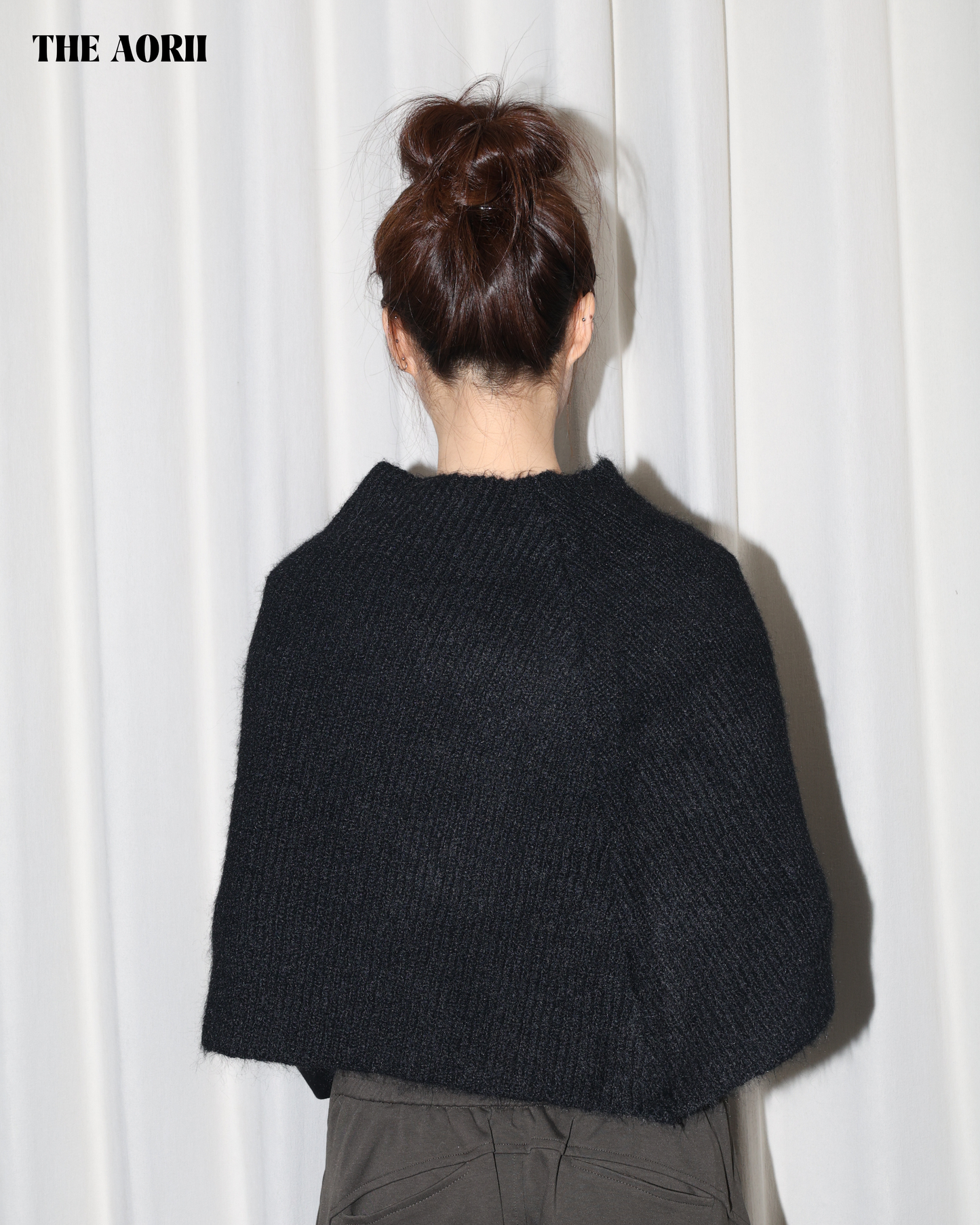 25231(2color) - 黑 排扣針織披肩