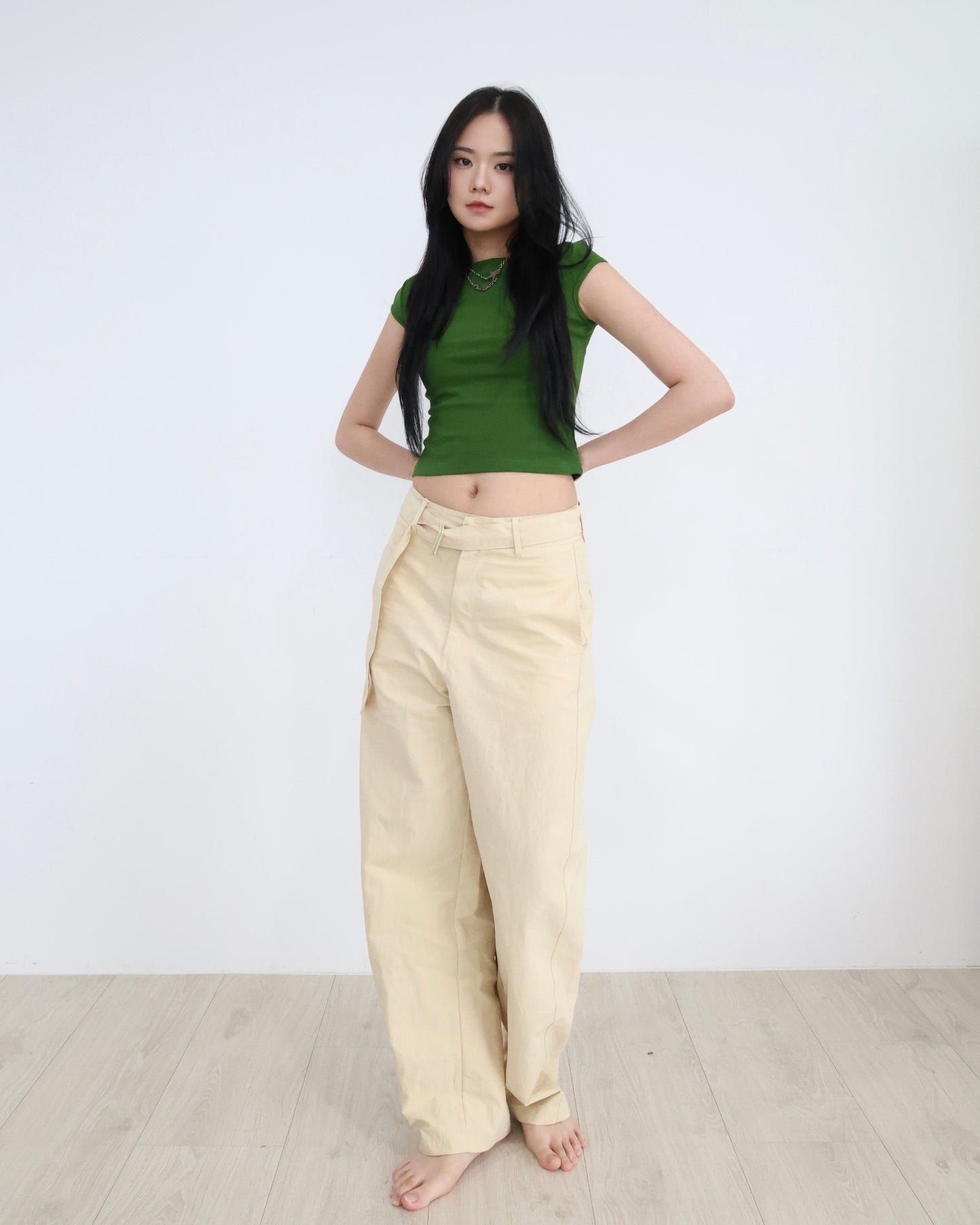 25050 - 闊腿工裝蘿蔔褲 (附腰帶)