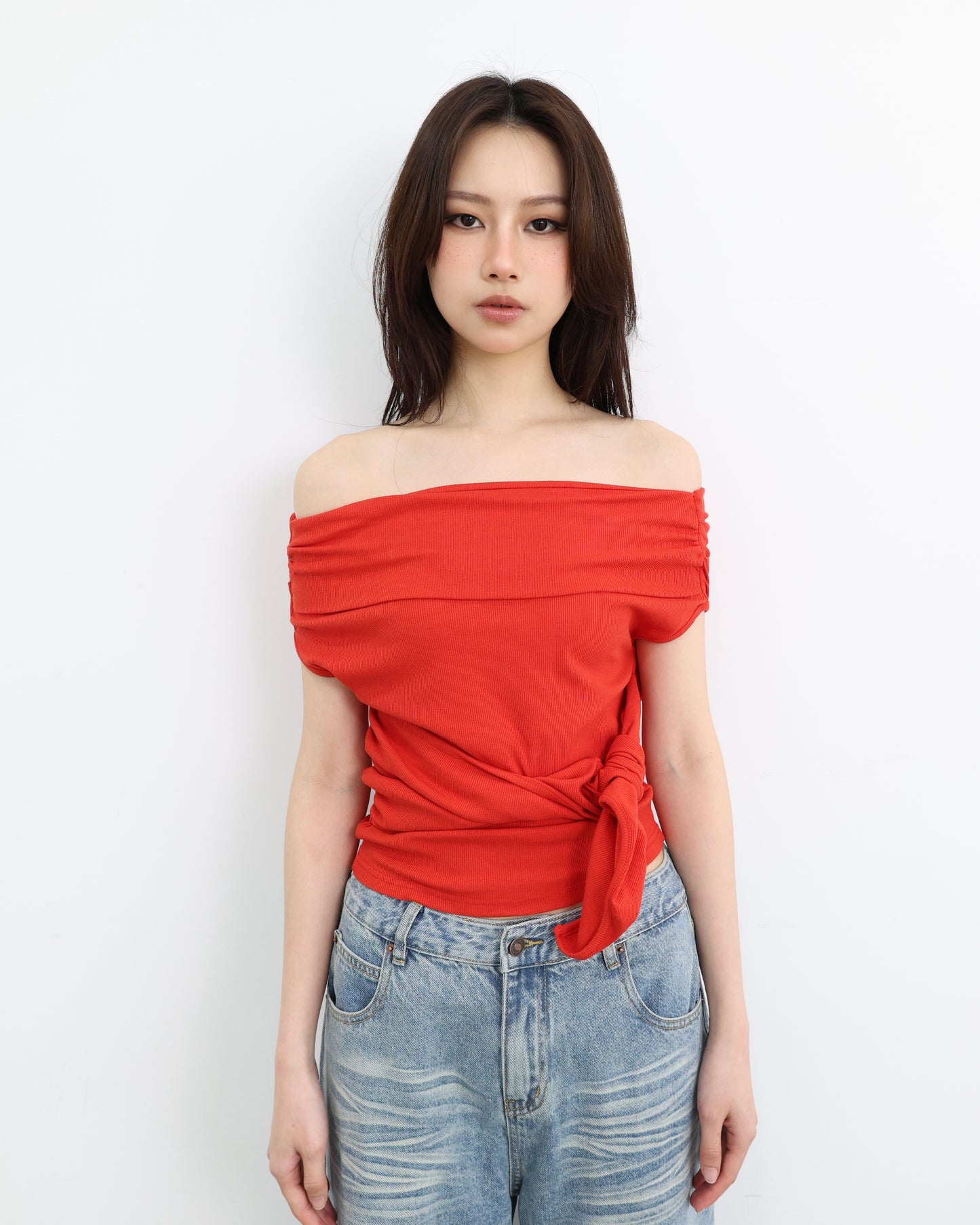 25056(3color) - 紅 一字領綁帶收腰上衣