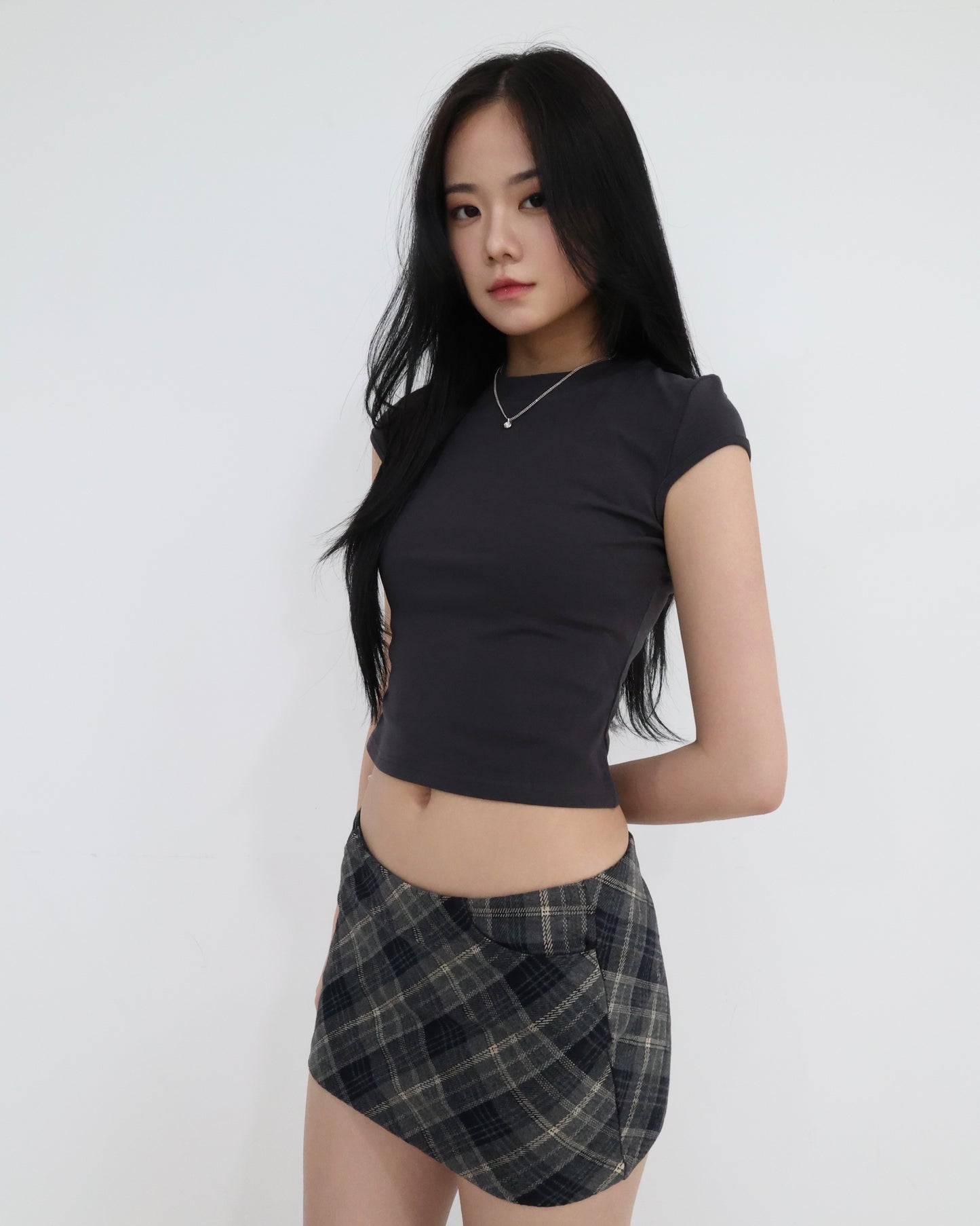 25051(6color) - 深灰 圓領正肩短袖上衣