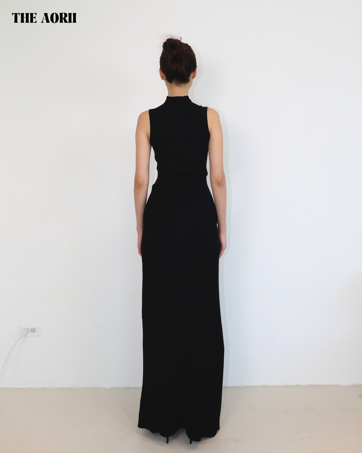 25251 - 小高領針織背心長裙套裝