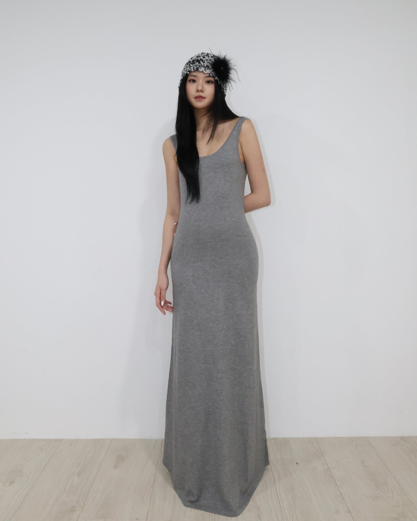 25067(2color) - 灰 大U領露背連身長裙