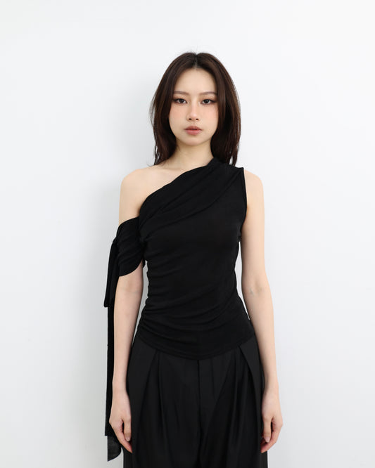 25061(2color) - 黑 斜肩飄帶網紗彈力上衣