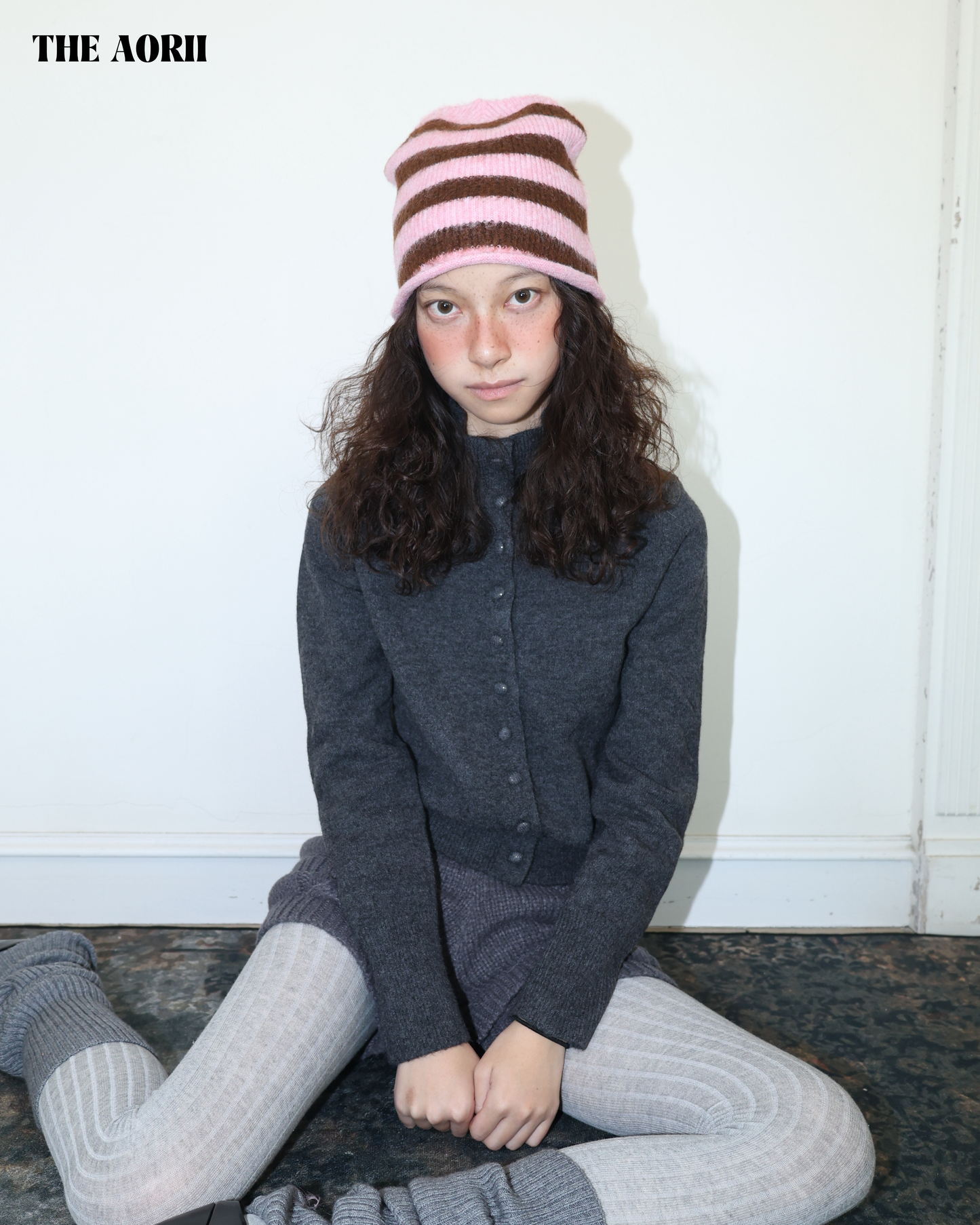 25276 - 8%羊毛小高領排扣針織上衣