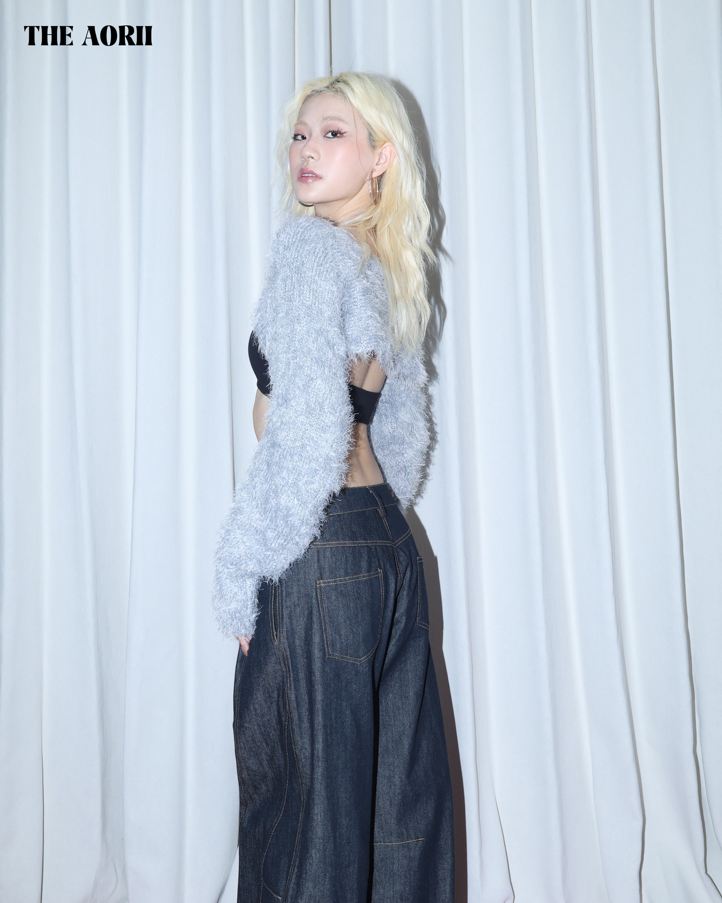 KR25001 - "正韓"水貂毛短版長袖上衣