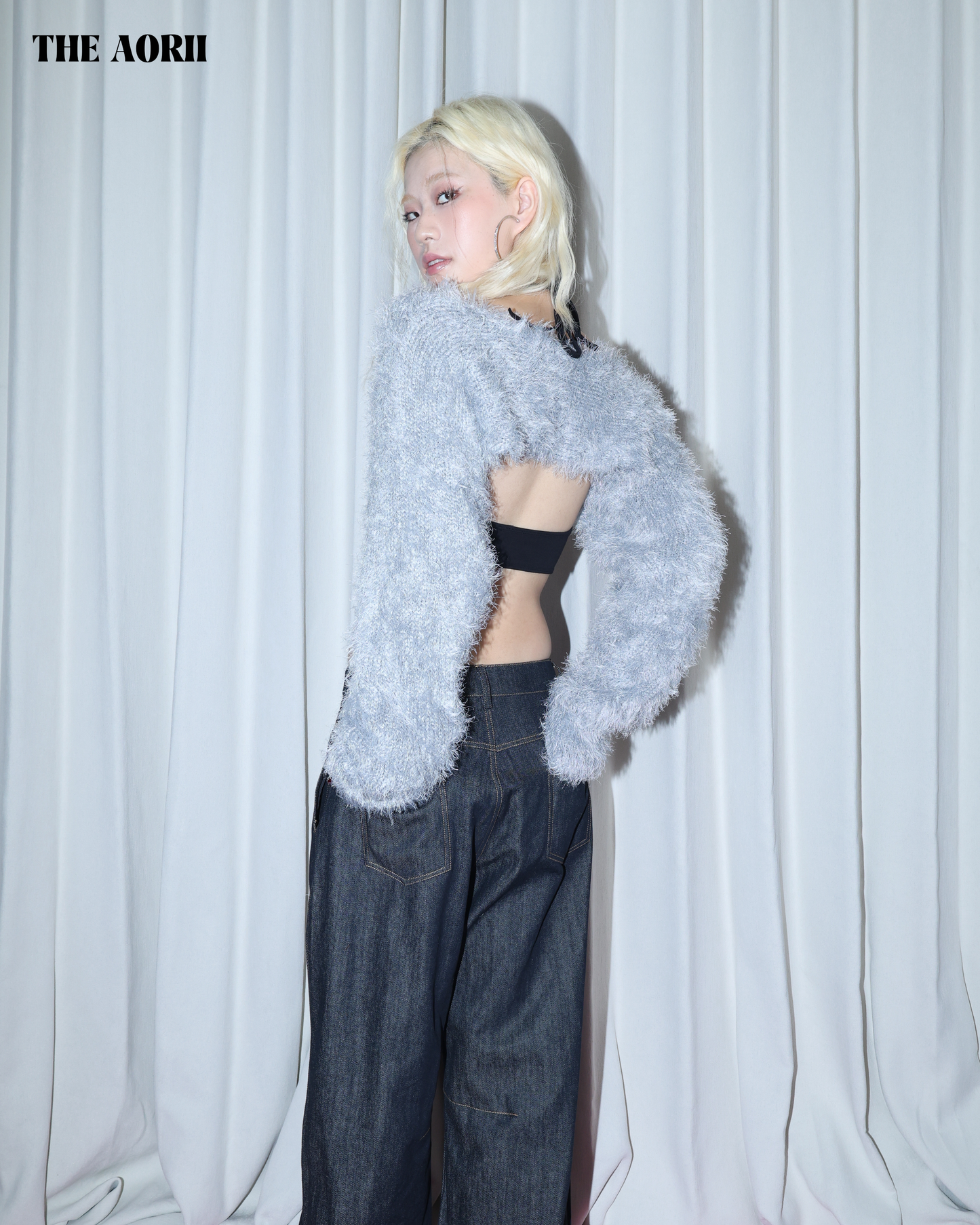 KR25001 - "正韓"水貂毛短版長袖上衣