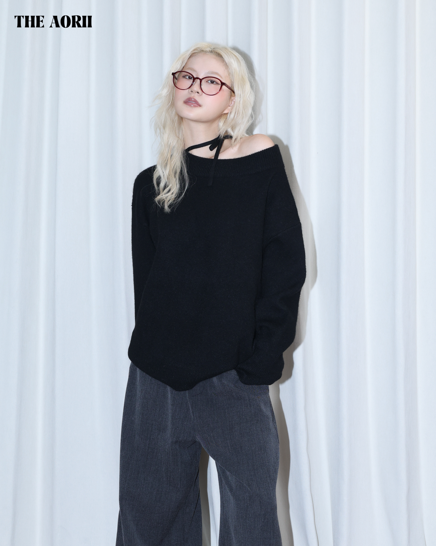 26016 (2color) - 黑 8%羊毛斜肩綁帶毛衣