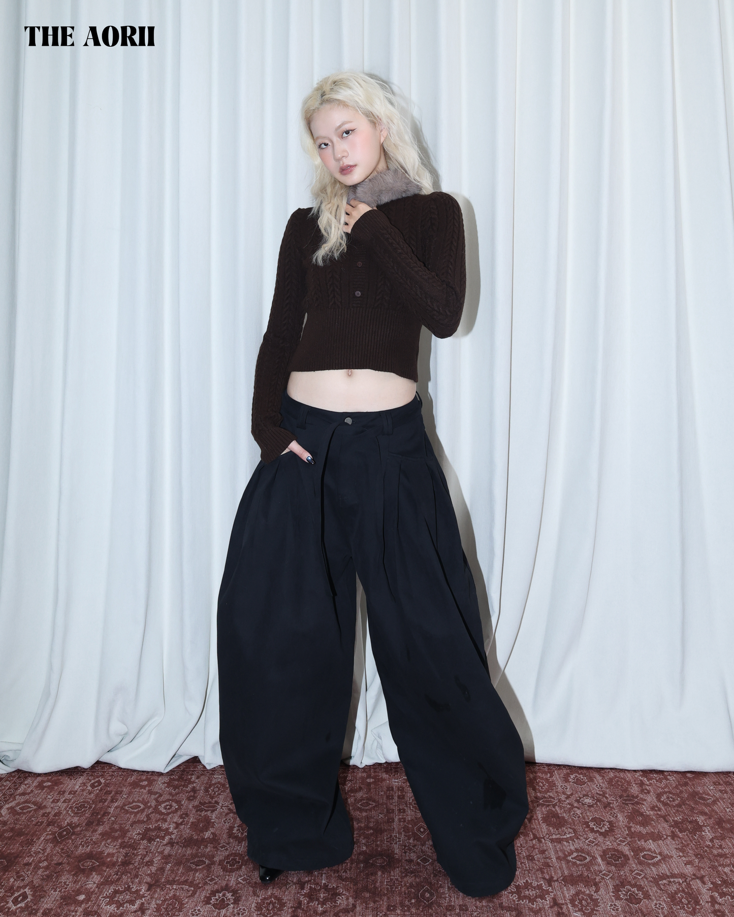 26002(2color) - 棕 毛毛針織排扣收腰長袖上衣(毛毛可拆)