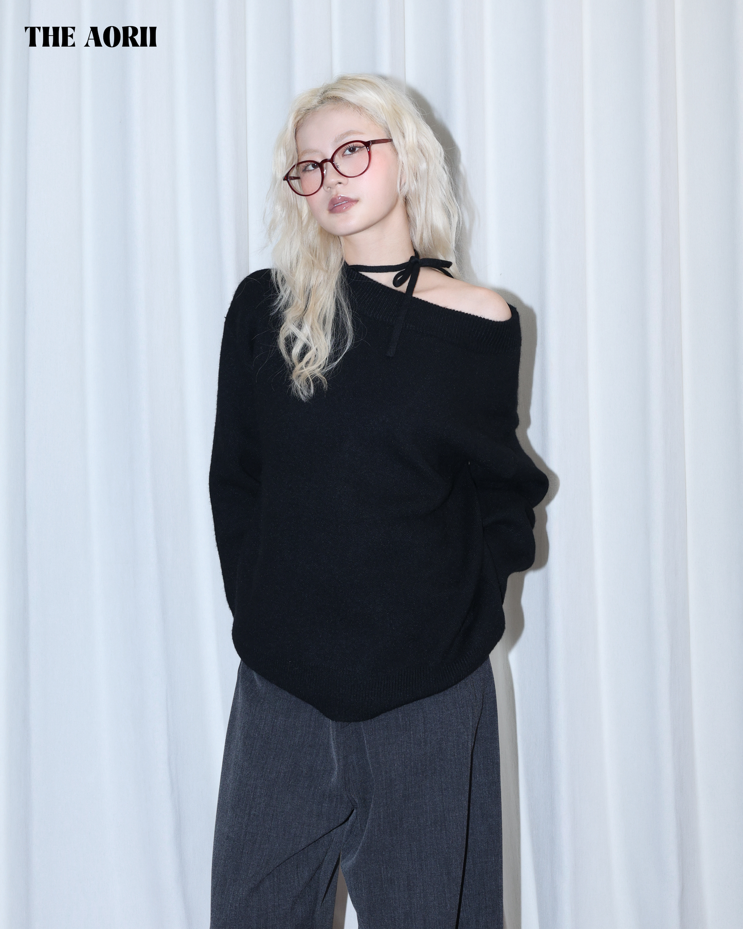 26016 (2color) - 黑 8%羊毛斜肩綁帶毛衣