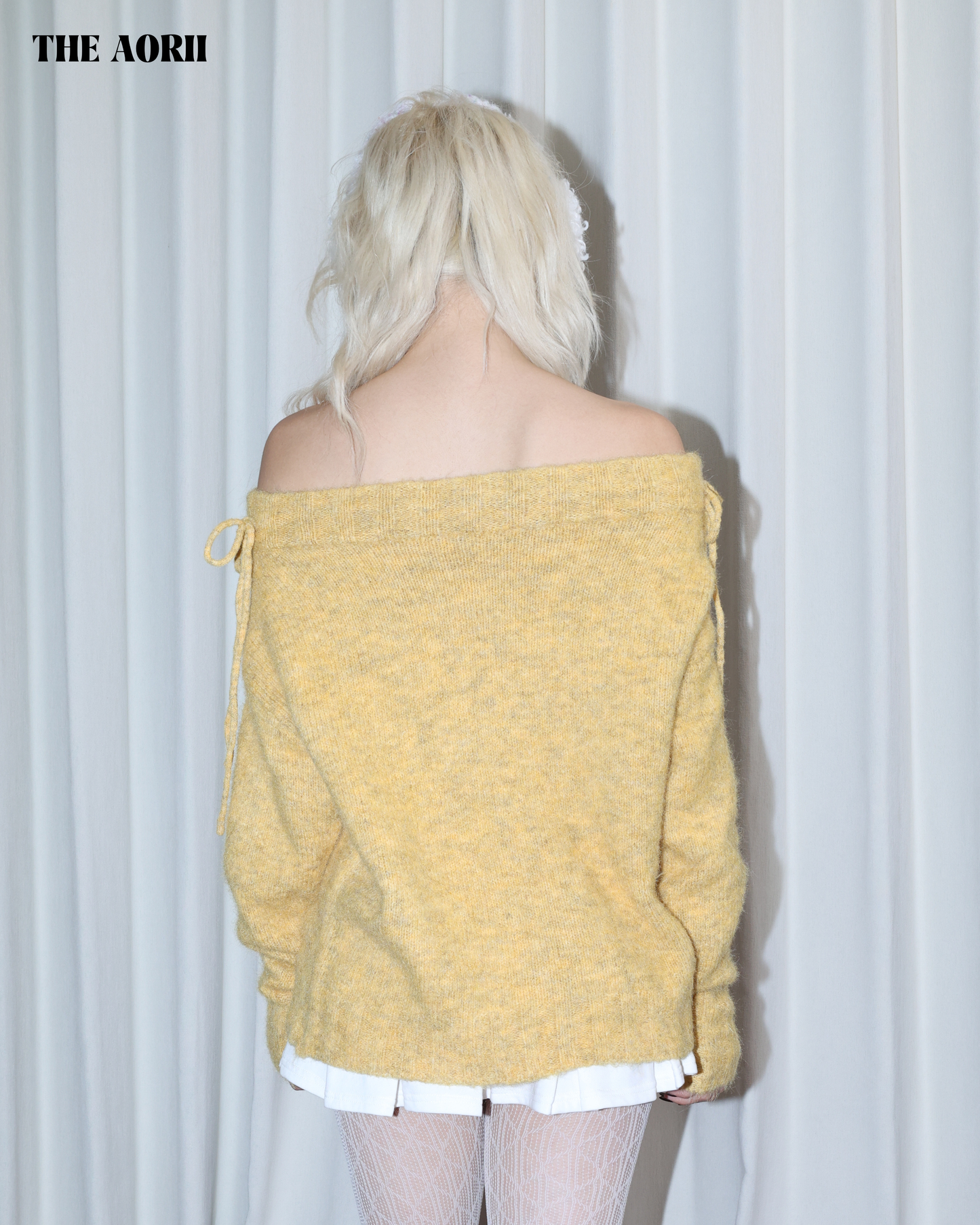 26009 (2color) - 黃 5%羊毛一字領綁帶毛衣