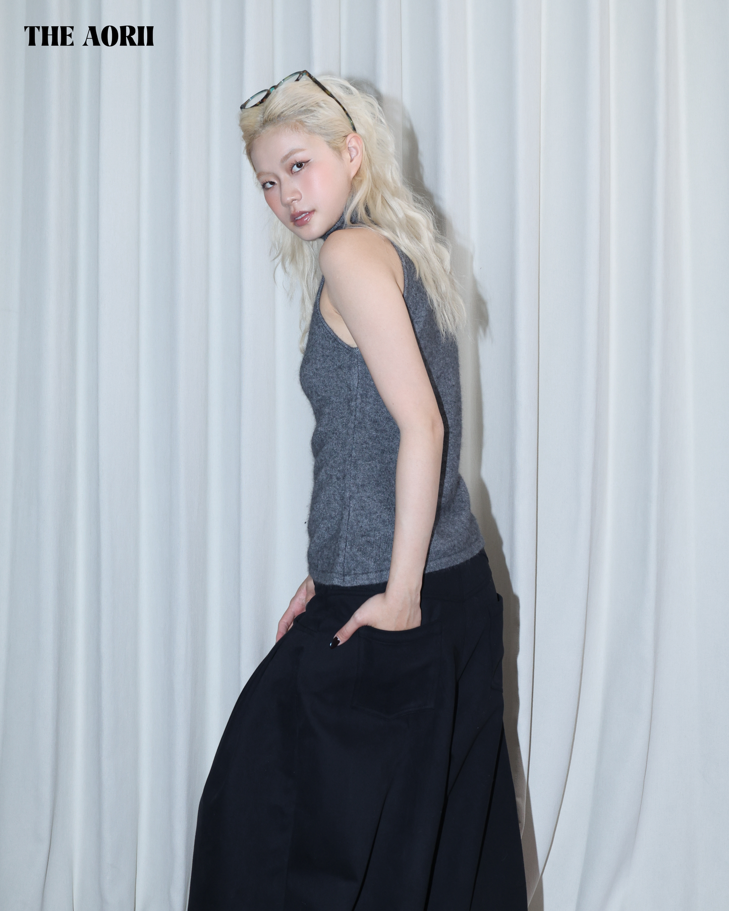 26014 (3color) - 灰 30%浣熊絨小高領削肩背心