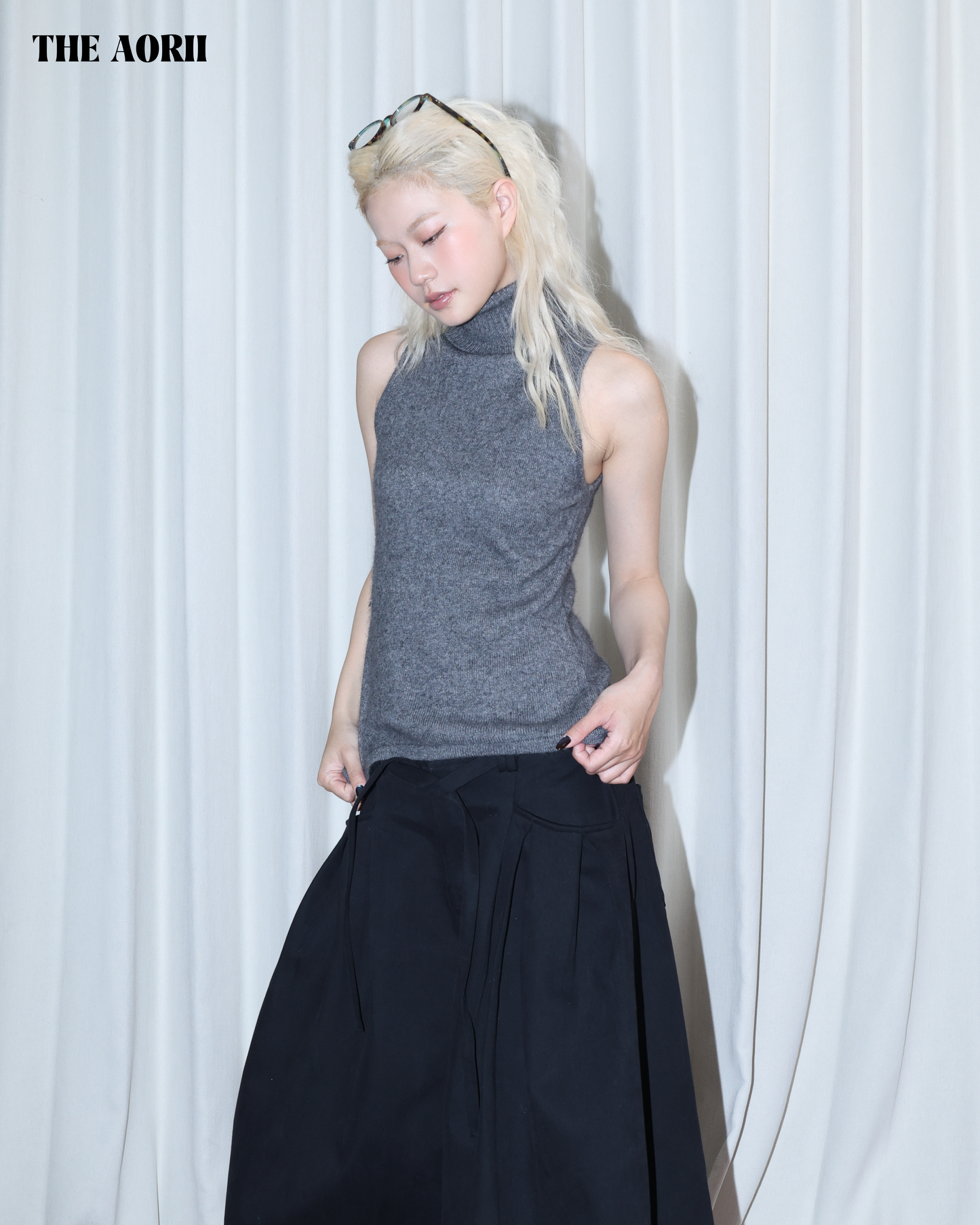 26014 (3color) - 灰 30%浣熊絨小高領削肩背心