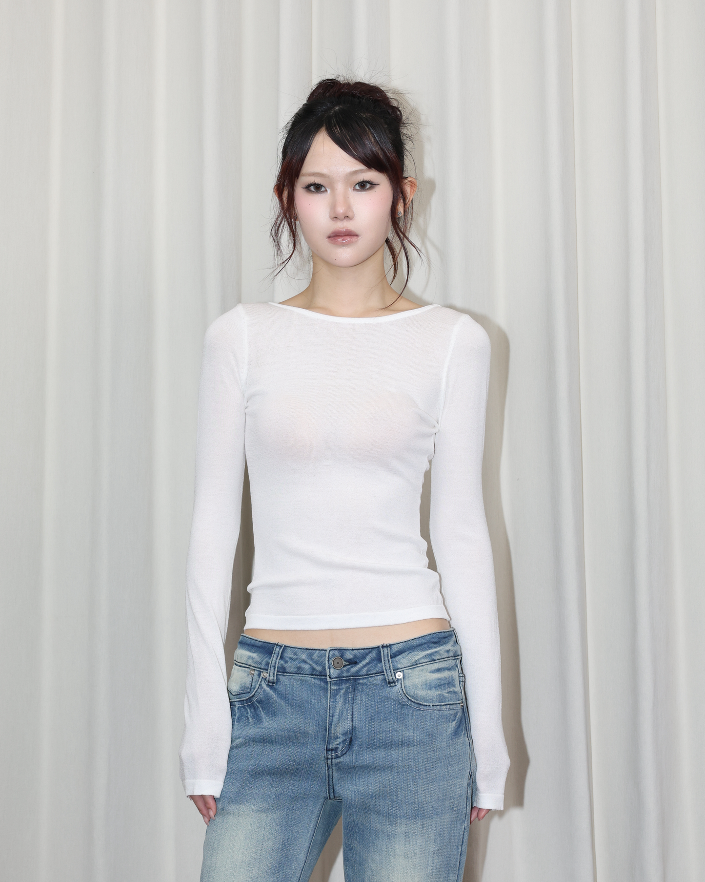 26043(2color) - 白 露背長袖修身上衣