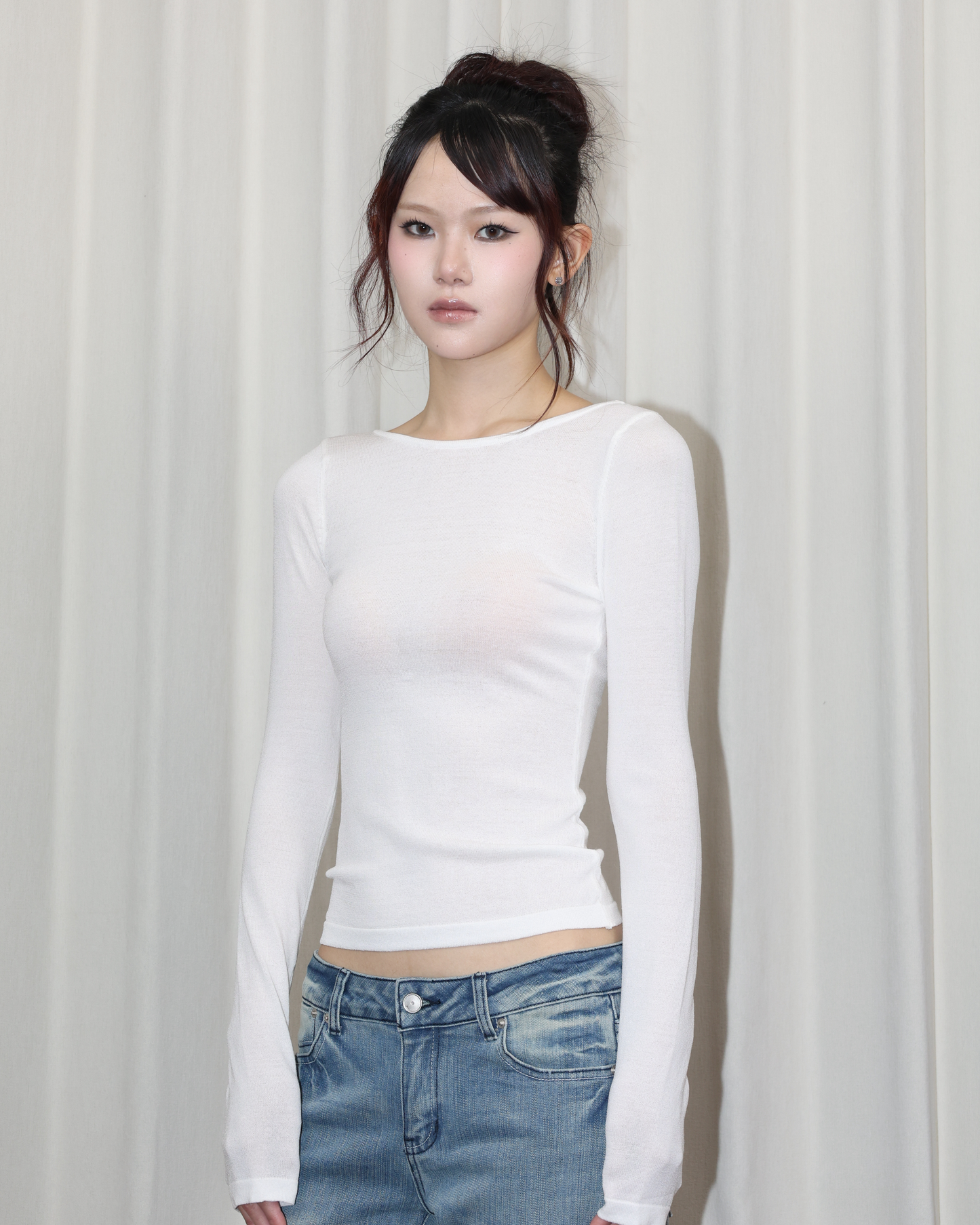 26043(2color) - 白 露背長袖修身上衣