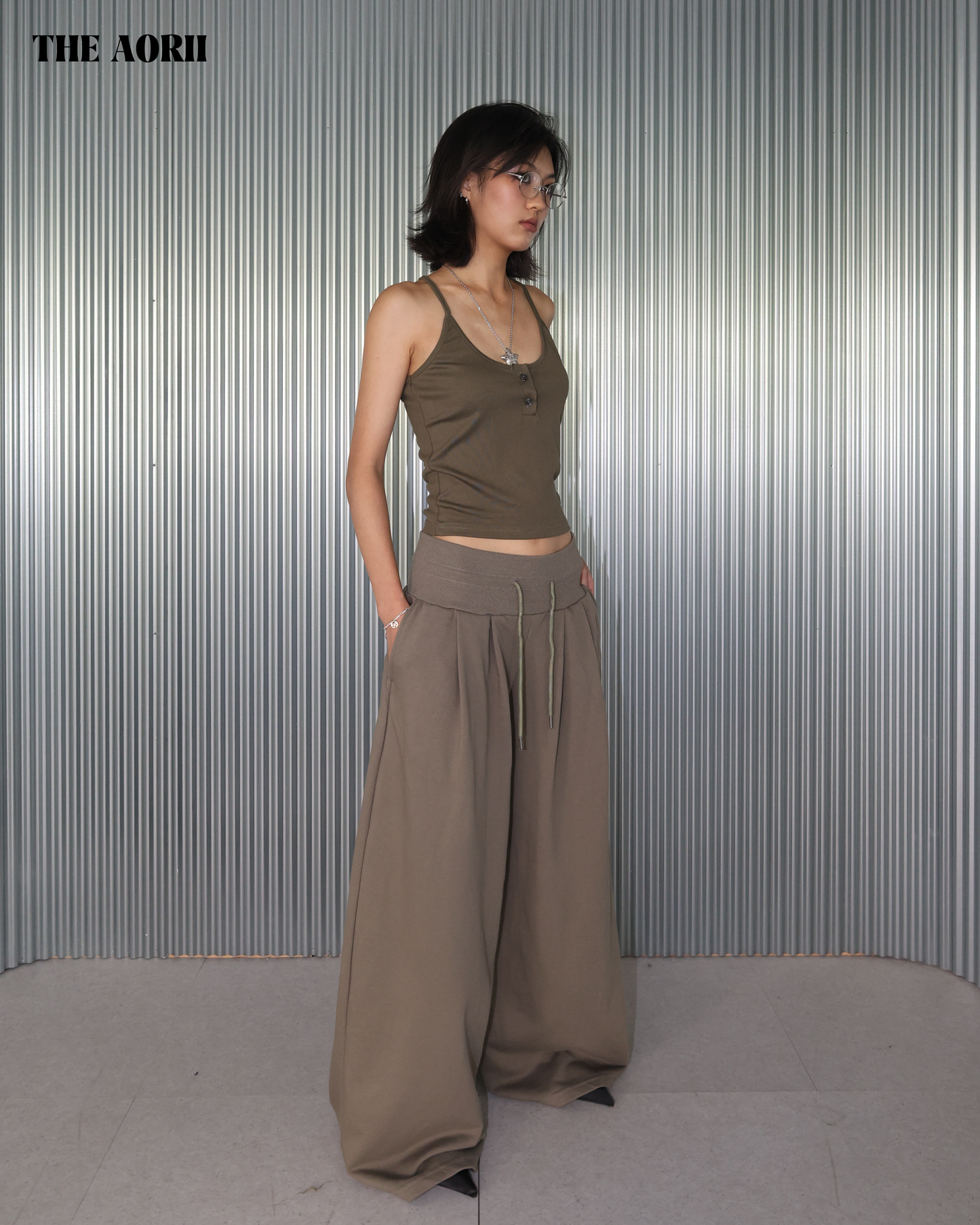 25246 - 抽繩闊腿落地棉褲