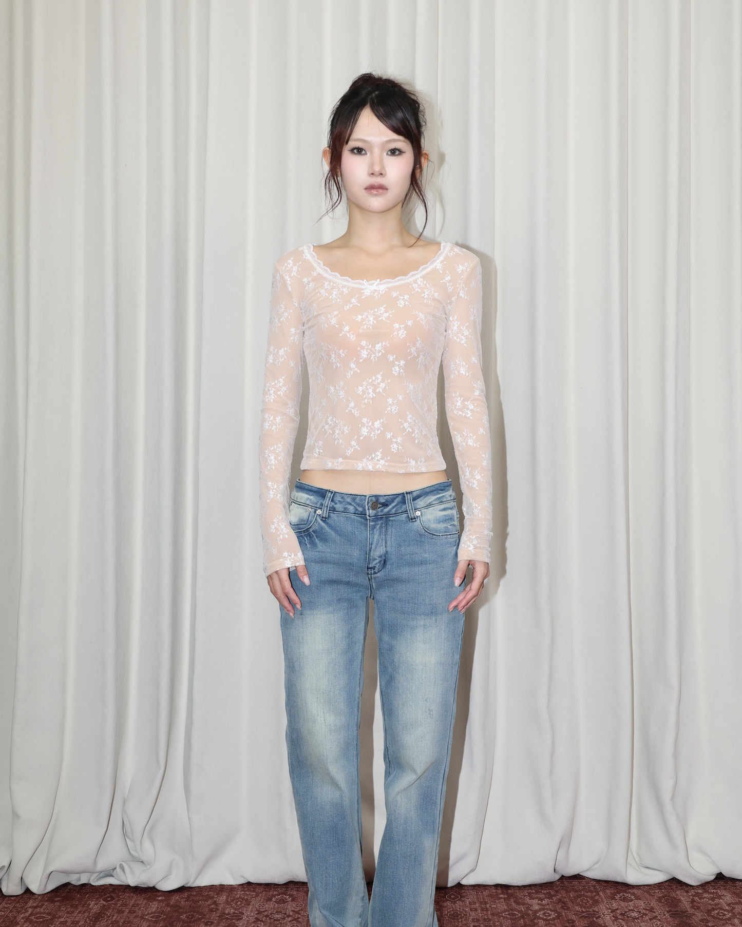 26070 - 蕾絲修身長袖上衣