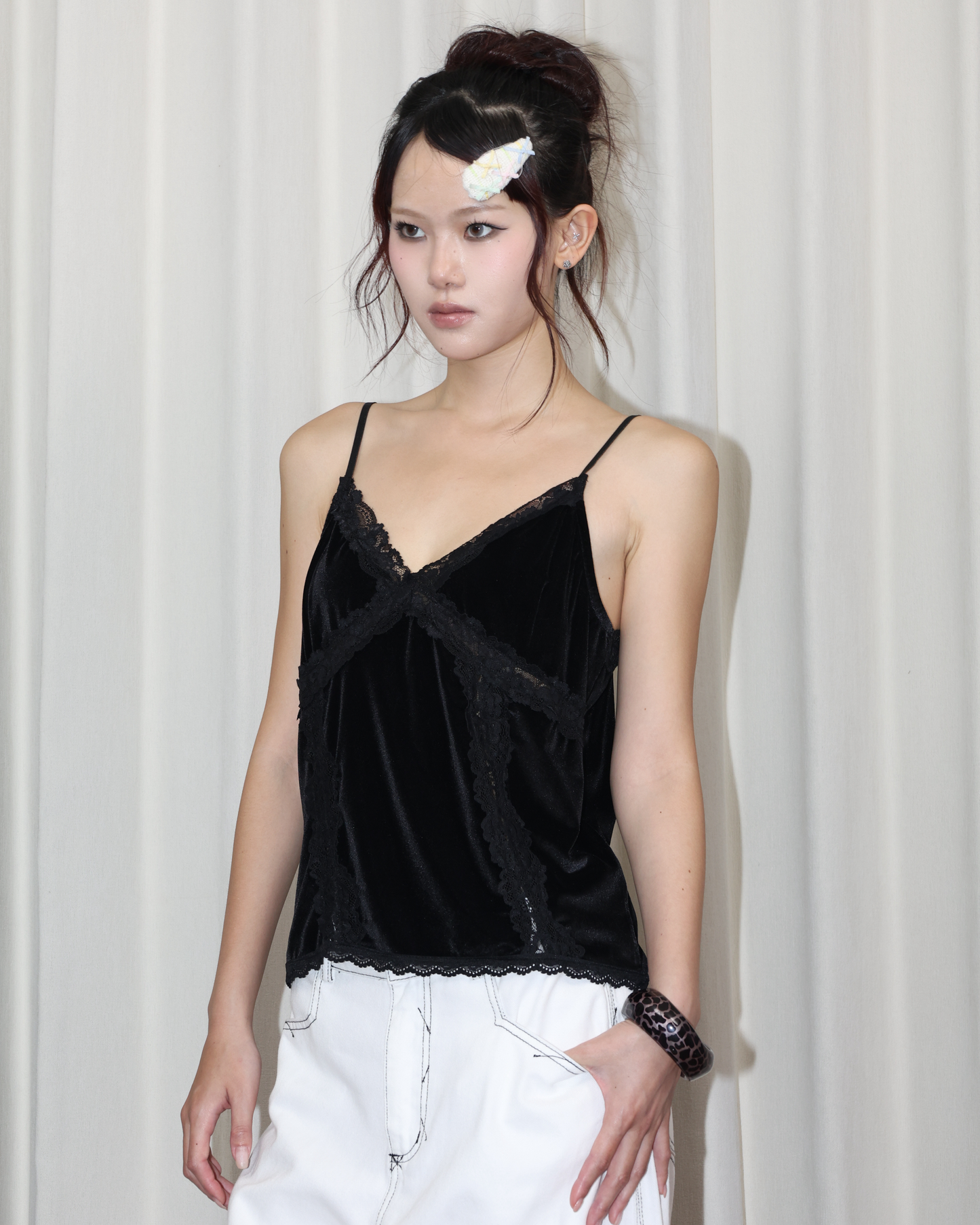 26066 - 法式蕾絲絨面吊帶背心(肩帶可調整)