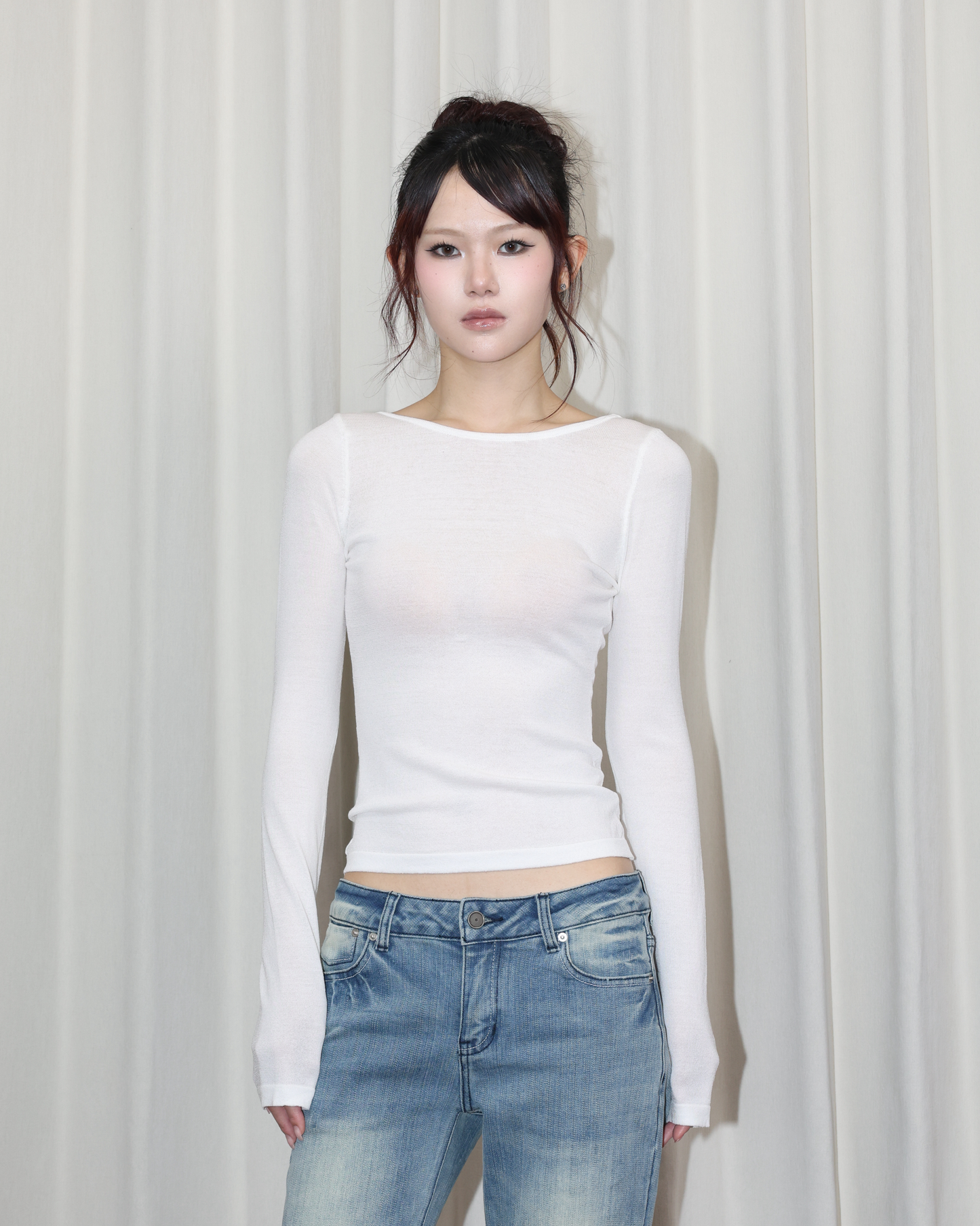 26043(2color) - 白 露背長袖修身上衣