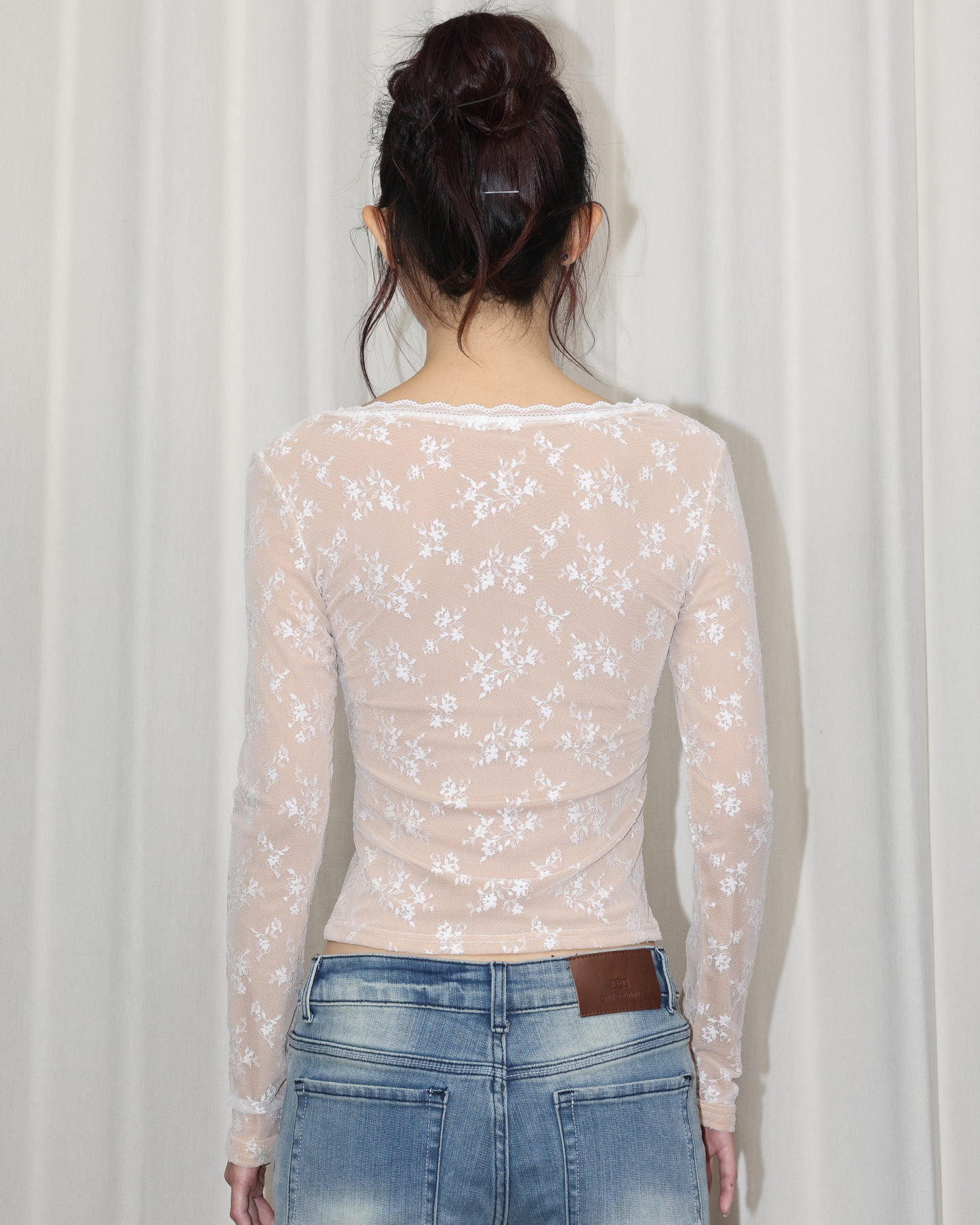 26070 - 蕾絲修身長袖上衣