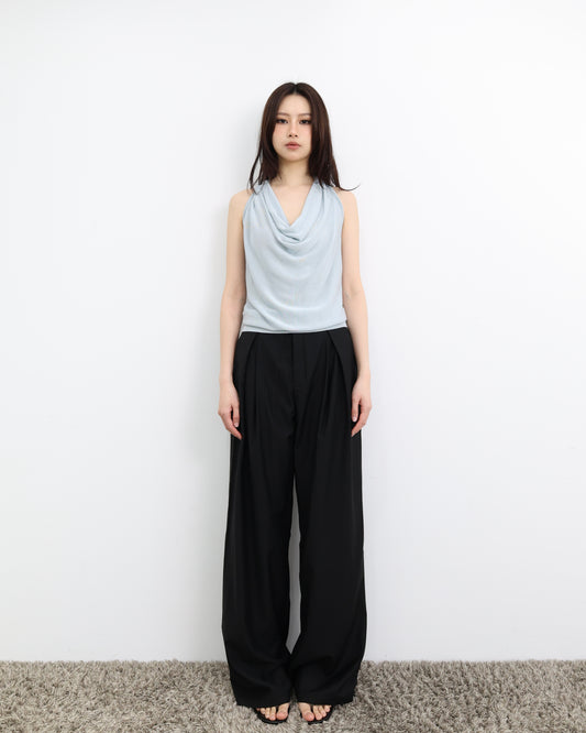 25081(4color) - 藍 蕩領露背針織上衣