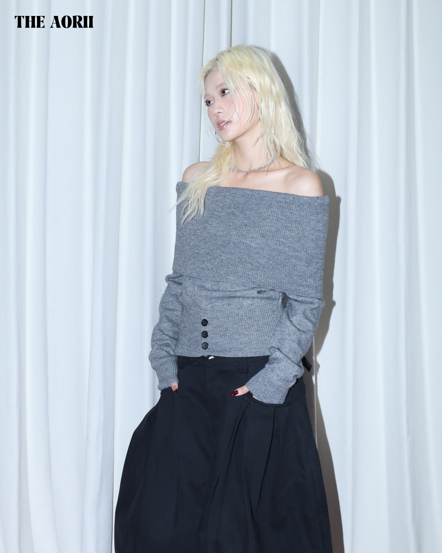 25280(2color) - 灰 一字領反折收腰長袖針織上衣