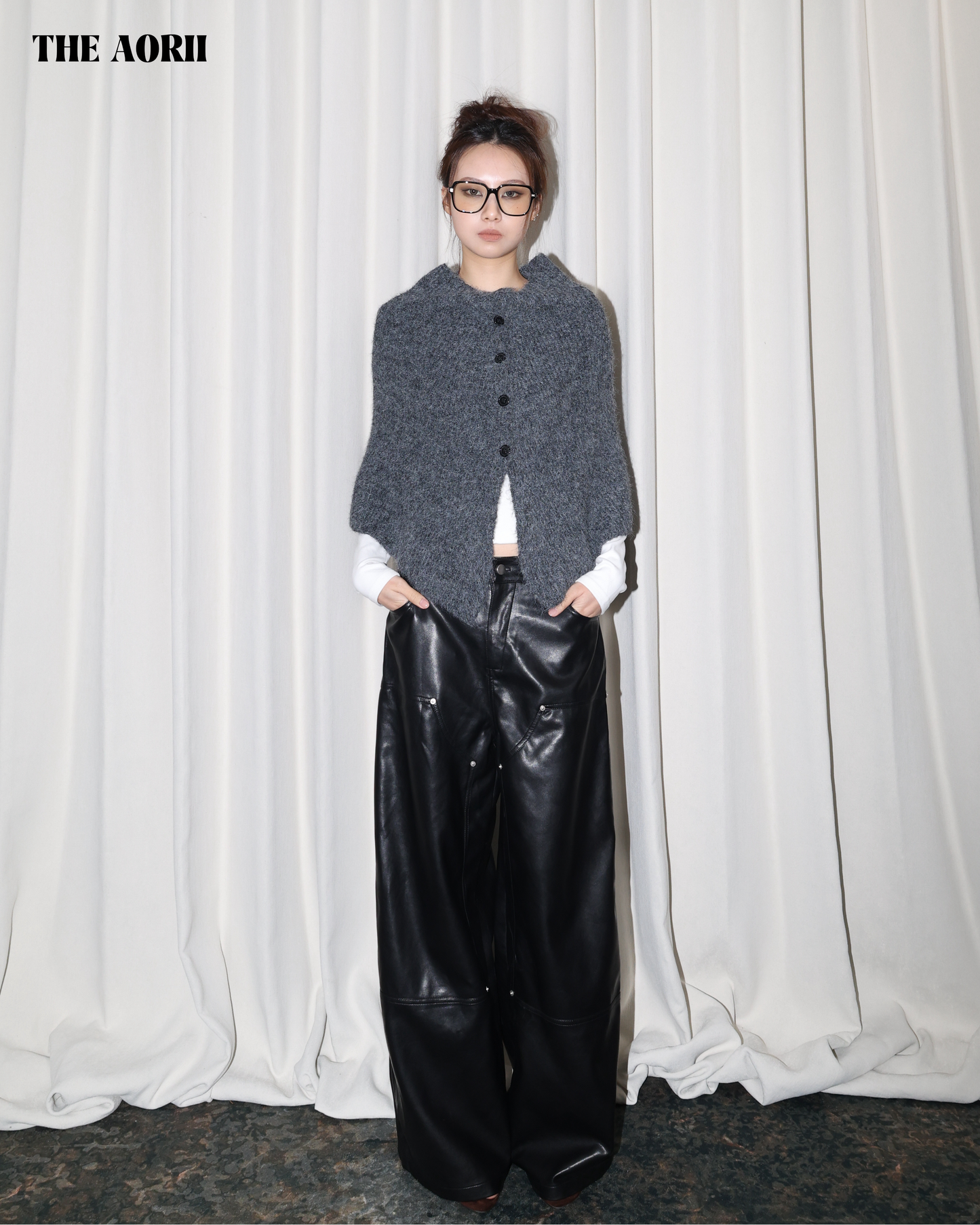 25231(2color) - 灰 排扣針織披肩