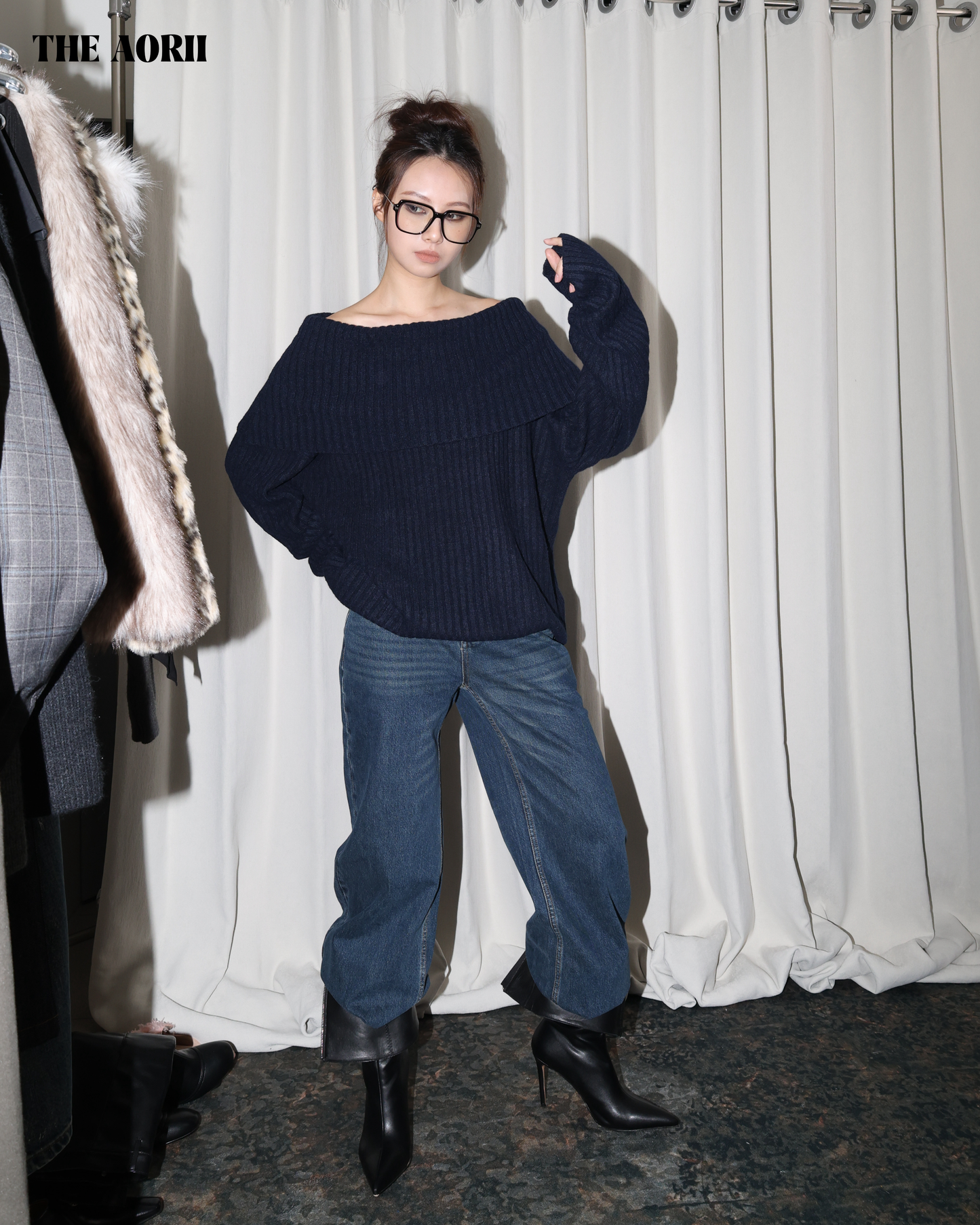 25237 -  深藍直筒牛仔褲