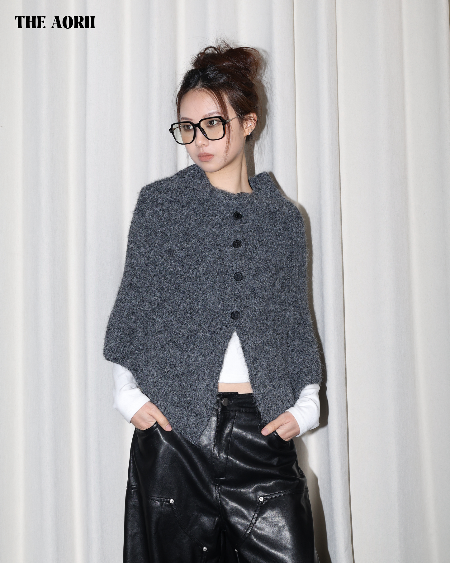 25231(2color) - 灰 排扣針織披肩