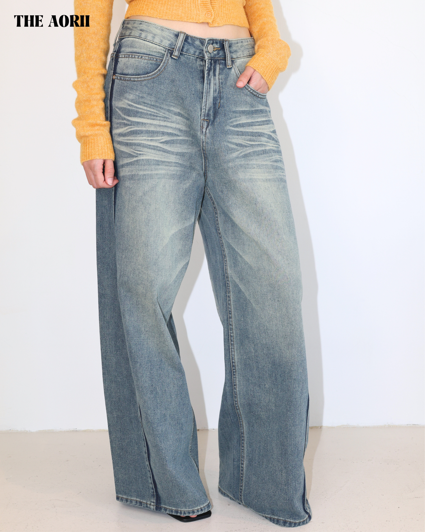 25255 - 中腰寬直筒落地牛仔褲