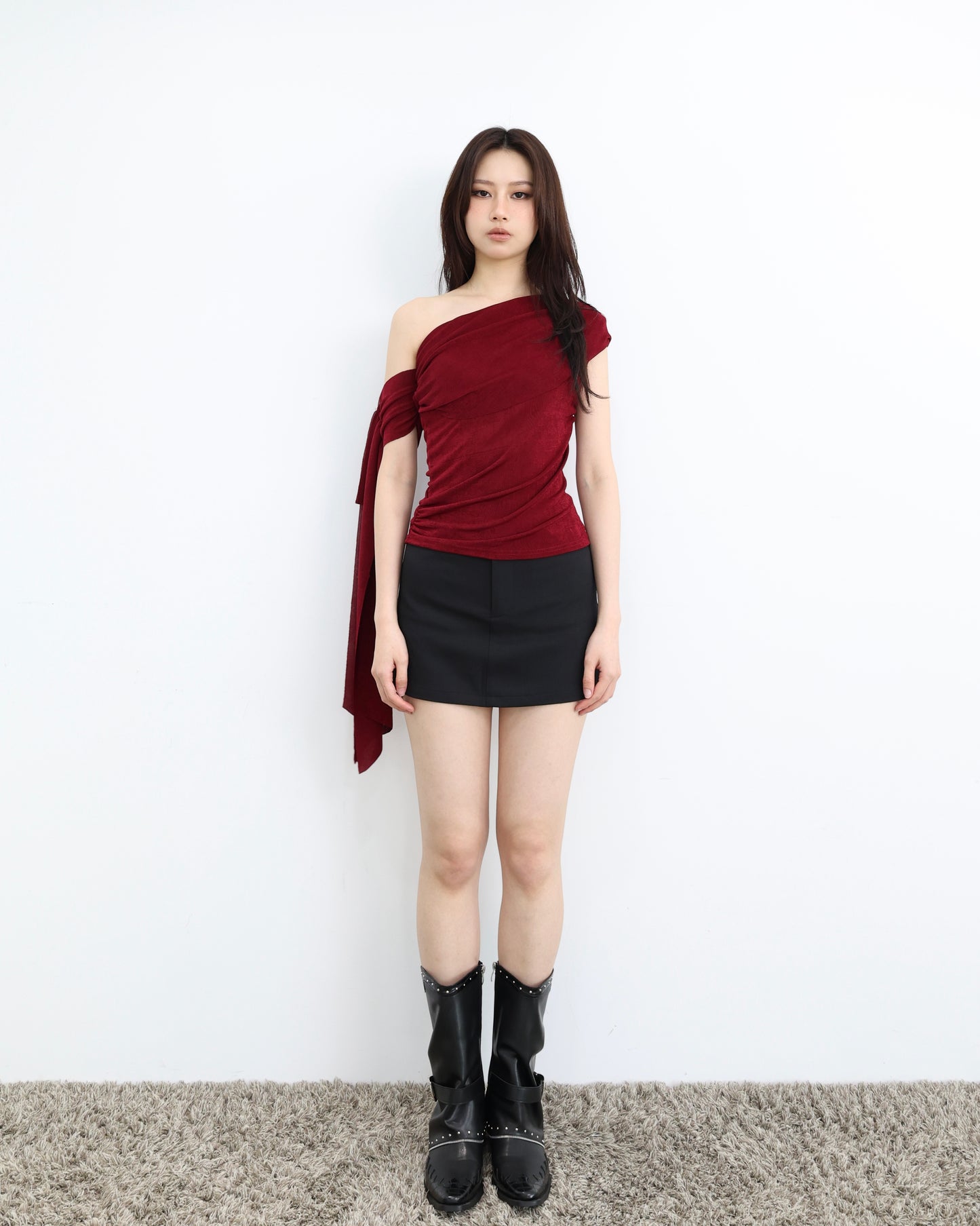 25061(2color) - 安可拉紅 斜肩飄帶網紗彈力上衣